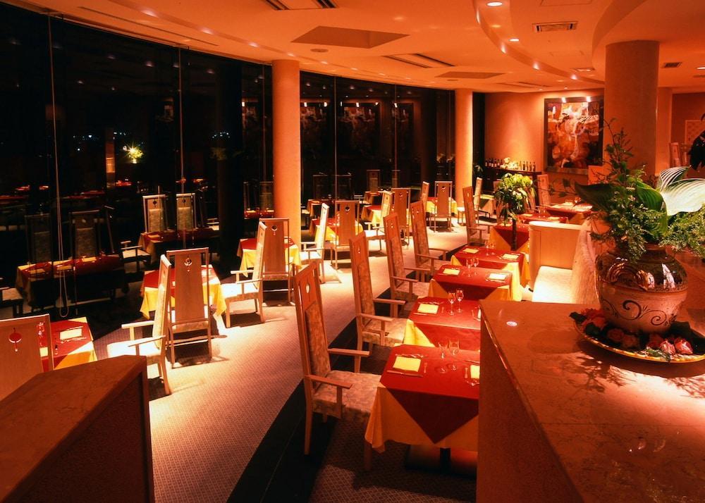 Kanazawa Kokusai Hotel Bagian luar foto