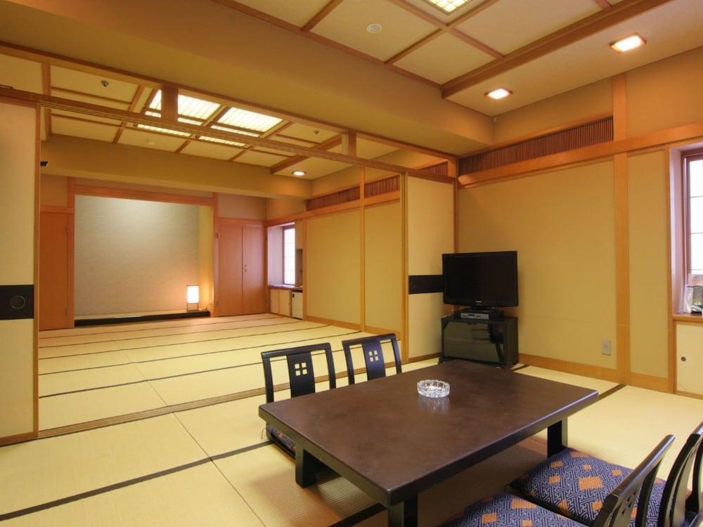 Kanazawa Kokusai Hotel Bagian luar foto