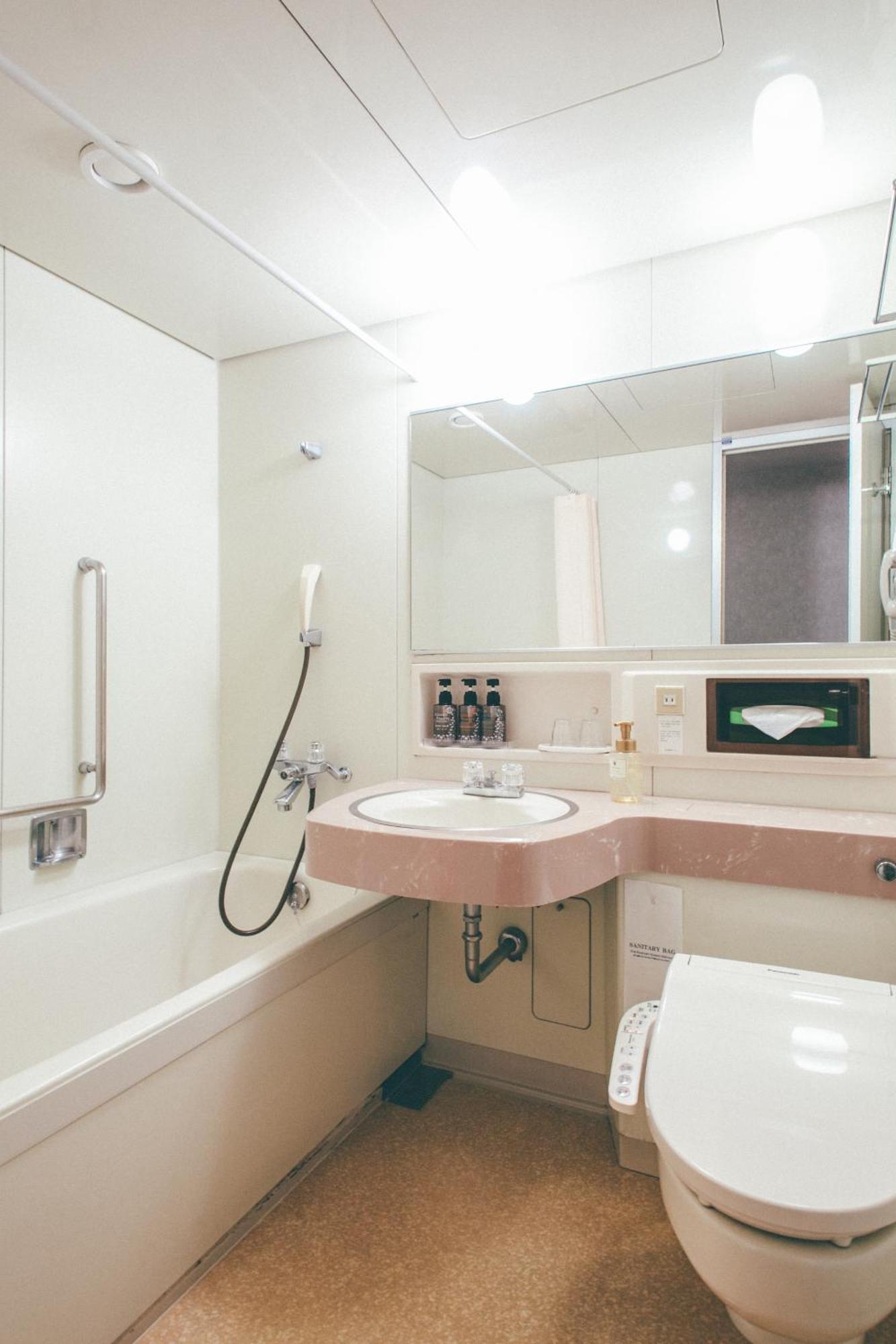 Kanazawa Kokusai Hotel Bagian luar foto