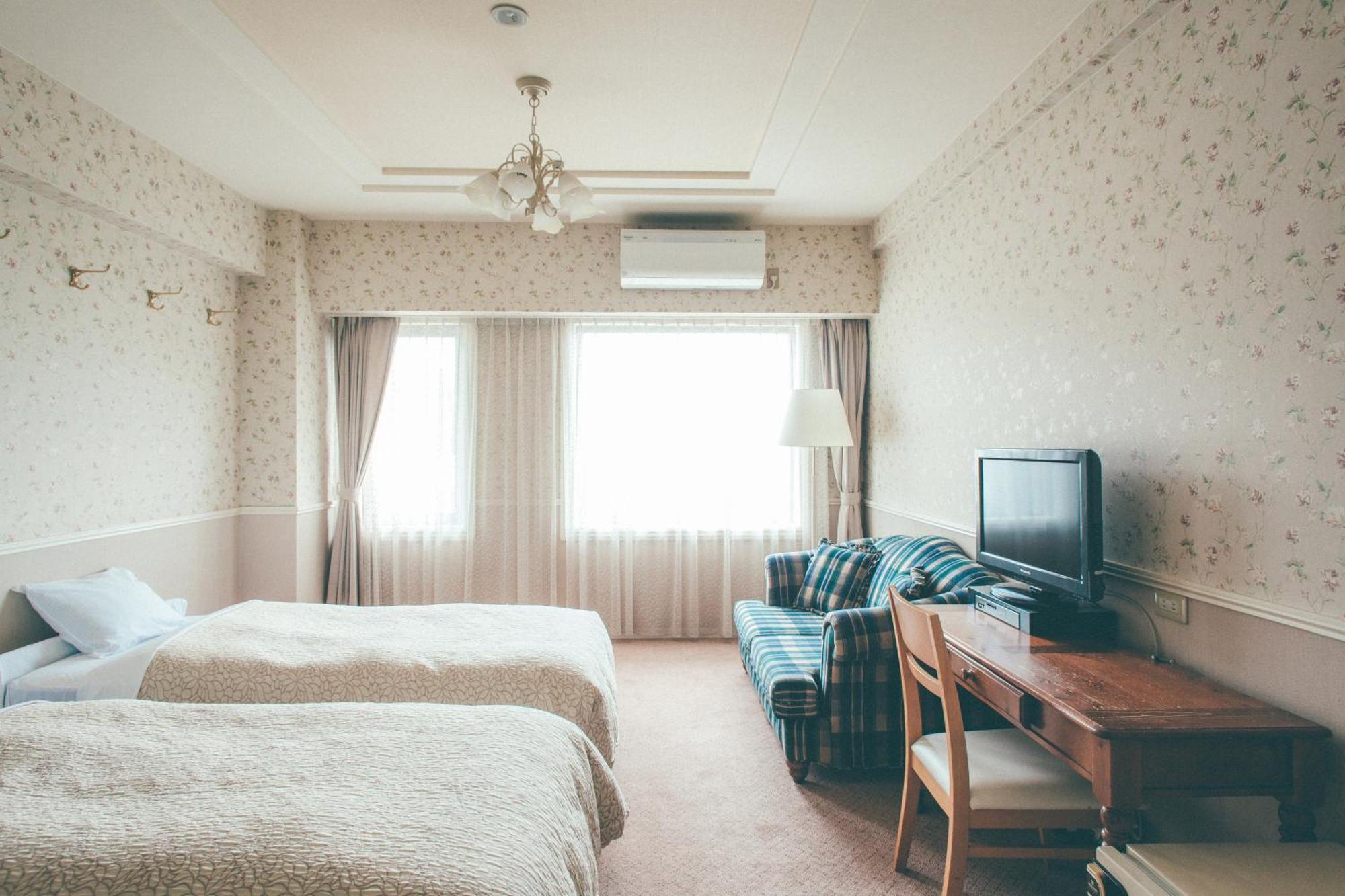 Kanazawa Kokusai Hotel Bagian luar foto