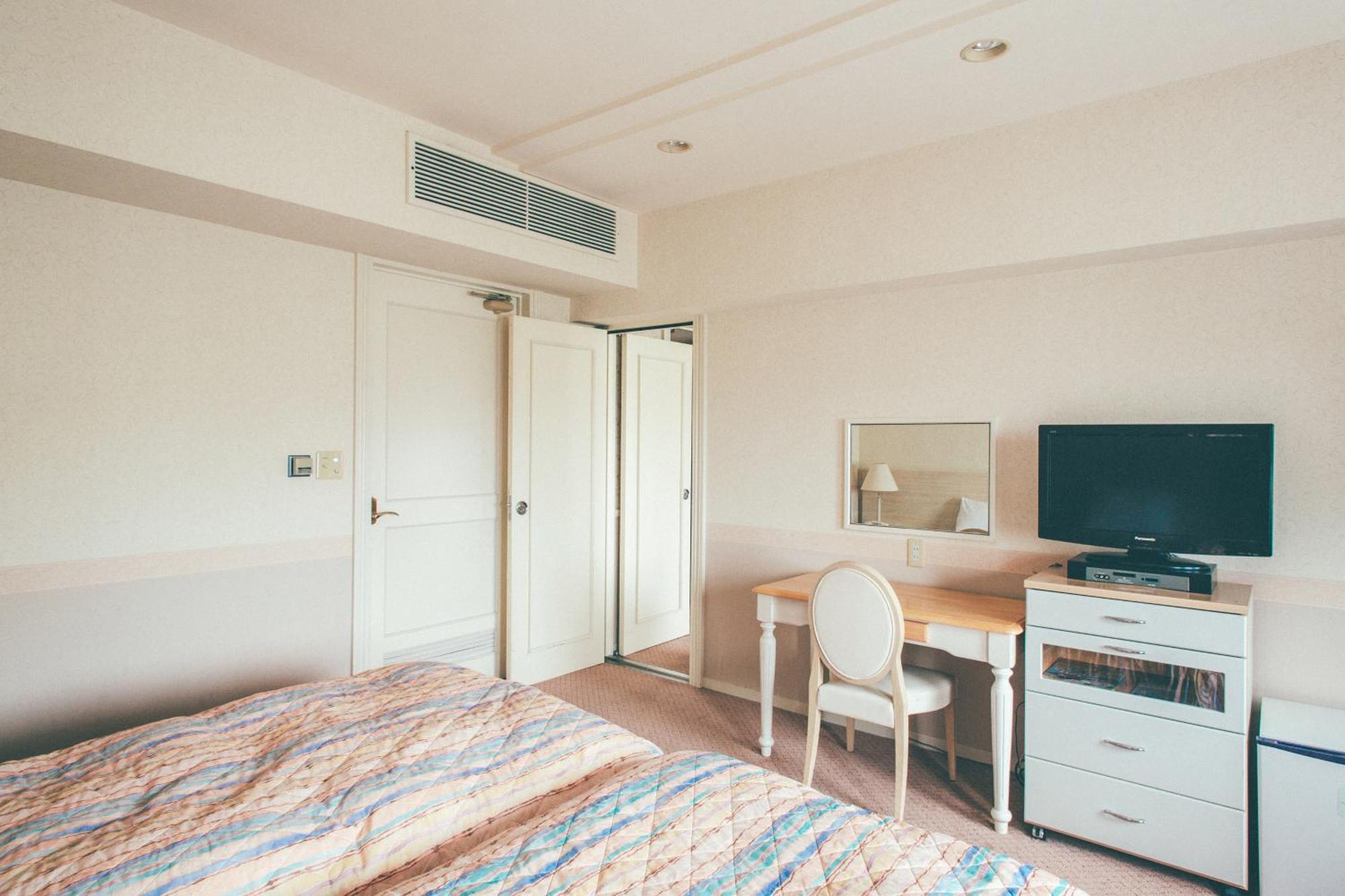Kanazawa Kokusai Hotel Bagian luar foto